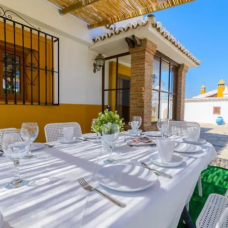 Patio De Naranjos Haus Mit Terrasse Und Schwimmbad Alcaucin